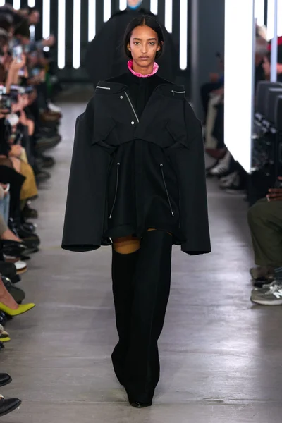Look 1
